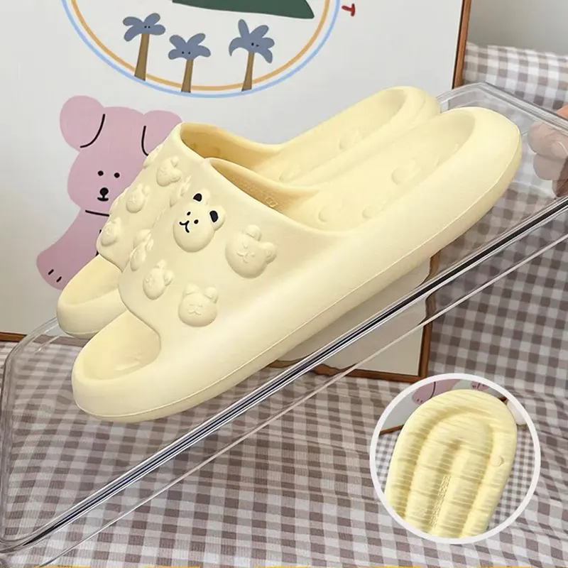 ভাল্লুক চপ্পল কীভাবে আরাম, শৈলী এবং কার্যকারিতা একত্রিত করে?